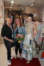 Auch zu Gast bei Barbara Weigand (Mi.): Claudia Effenberg (li.) (&copy;Foto: Martin Schmitz)